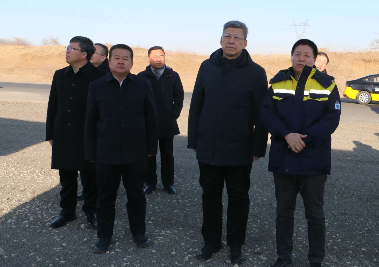 内蒙古自治区党委常委、通辽市委书记孟宪东一行调研巨融能源通辽项目